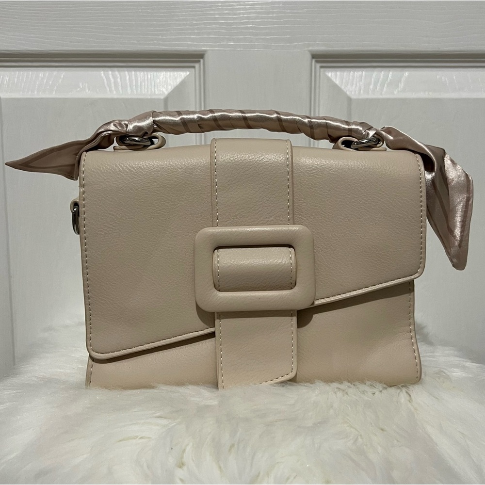 💗 *NEW* Elegant Cream Mini Handbag w/ Buckle and‎ Scarf